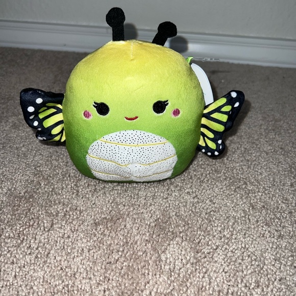 NWT 5” Kirsty the Butterfly Squishmallow - Picture 8 of 10